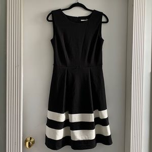 Black short sleeve dress